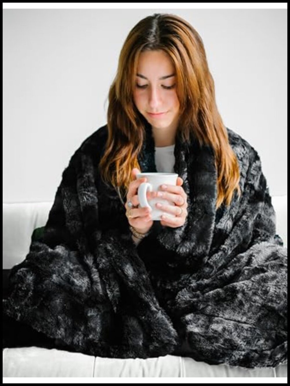 Oversized Faux Fur Throw Blanket - Soft Fluffy Plush Cozy Bedding